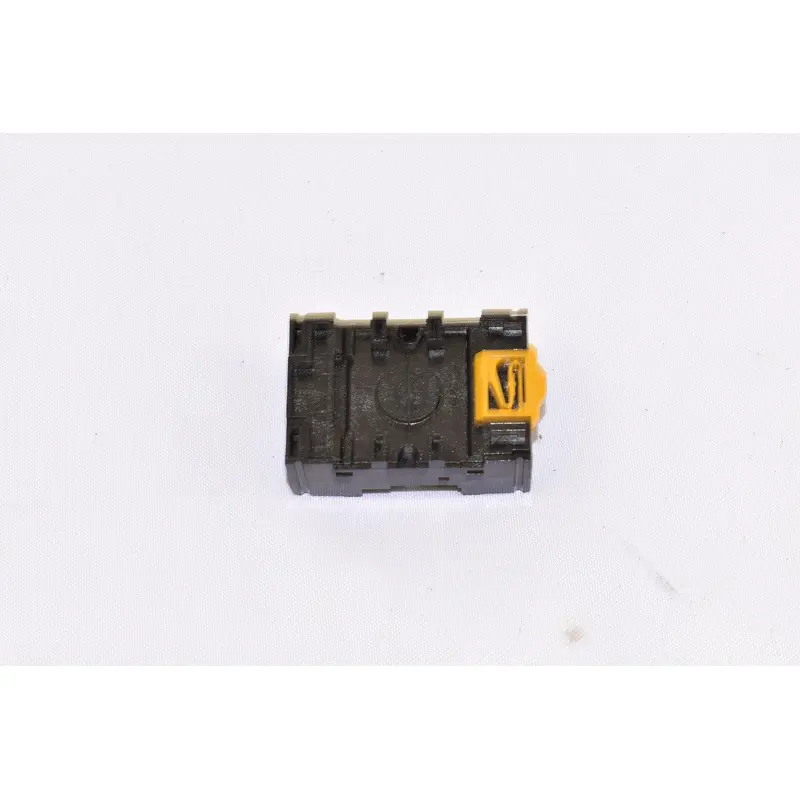 FS-Curtis Socket Replacement - F1330049